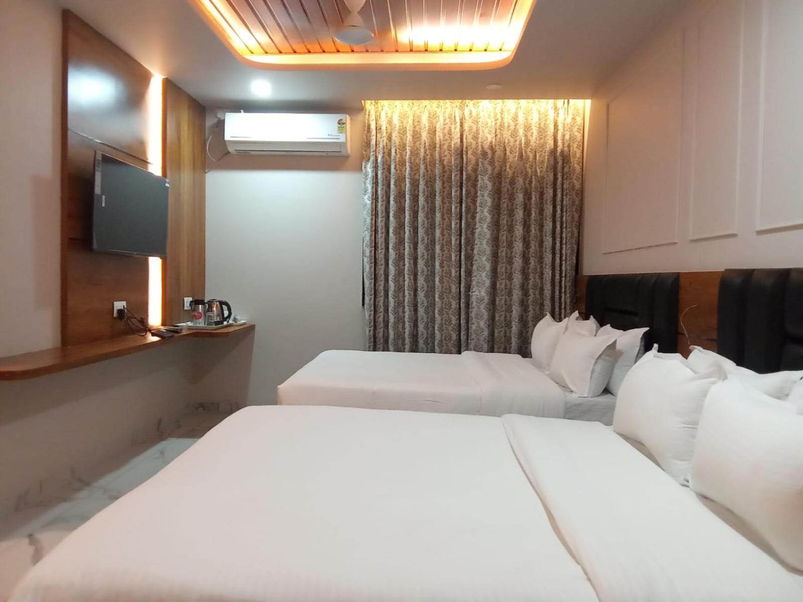 Hotel Samrat, Kolhápur Kültér fotó
