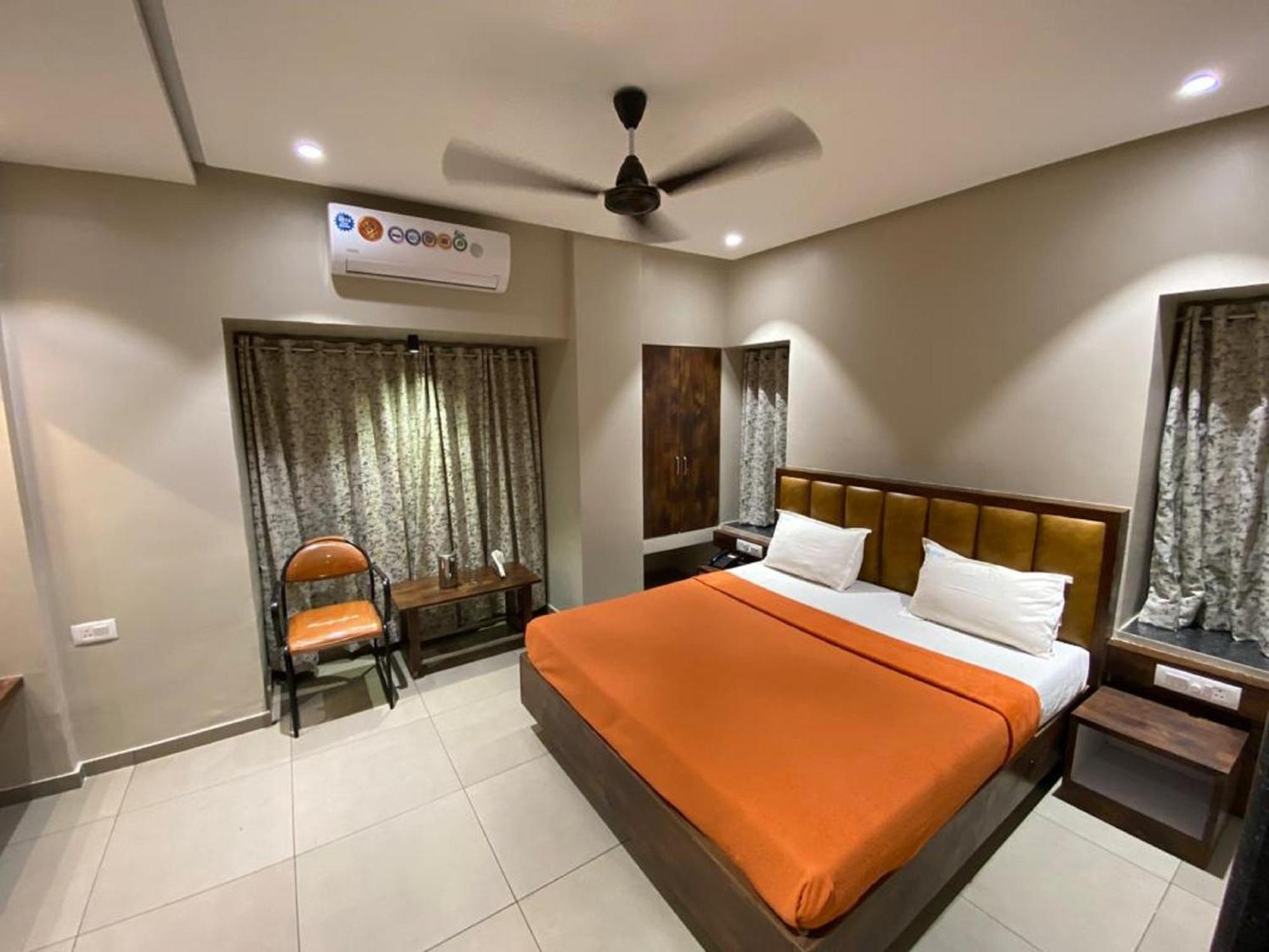 Hotel Samrat, Kolhápur Kültér fotó